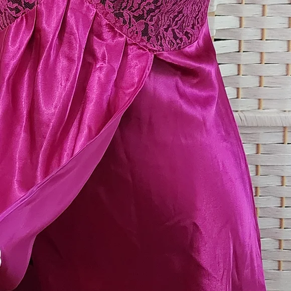 Madenform Fuschia Chemise Slip - Picture 4 of 7